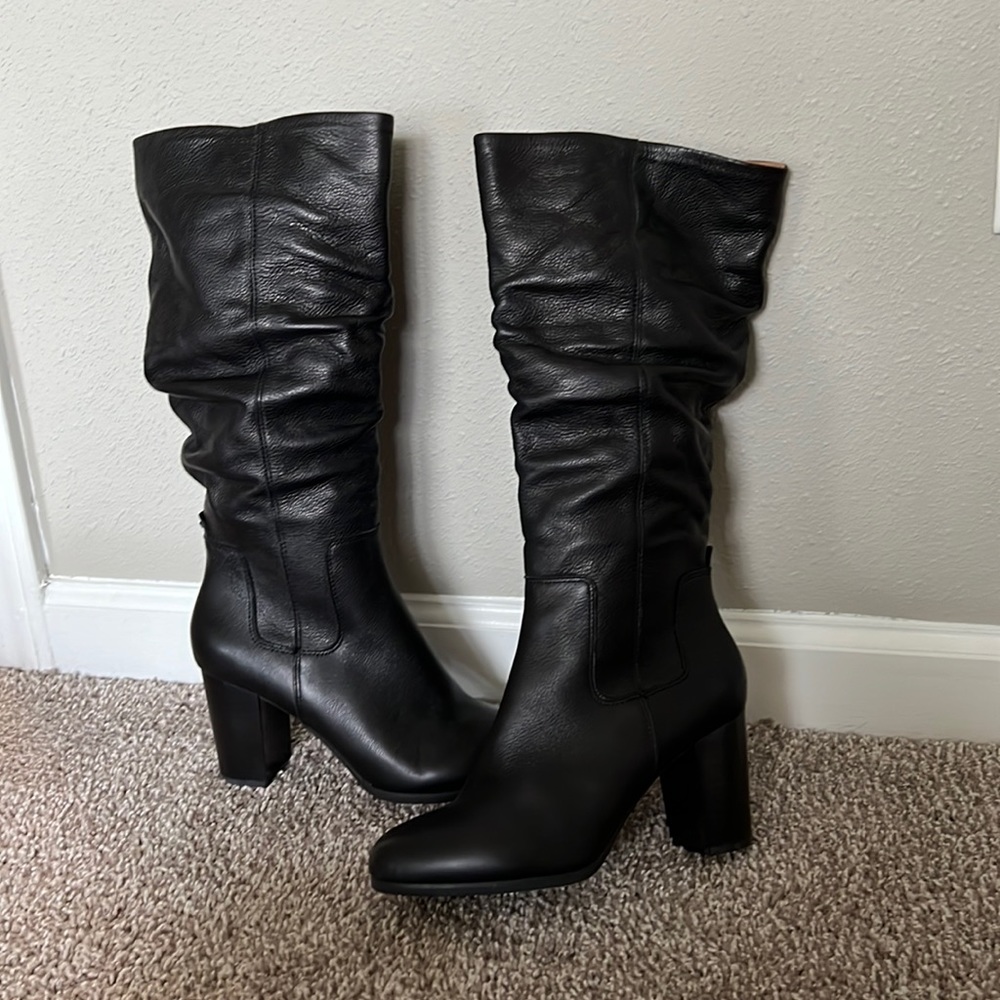 Vionic Heeled Black Boots